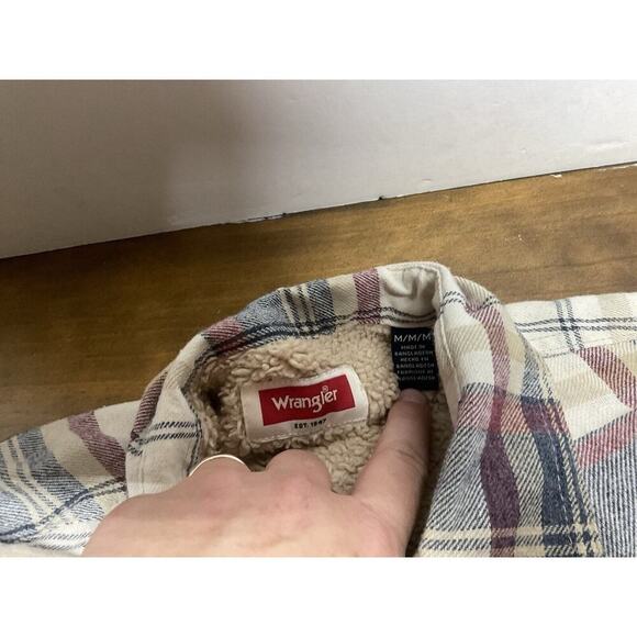Wrangler Sherpa Lined Plaid Flannel Jacket Shirt Men’s Size Medium Shacket - Picture 7 of 12
